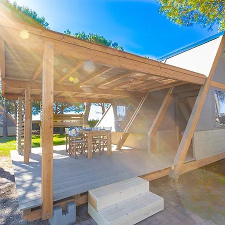 Glamping Gli Etruschi Luxury tent Piombino