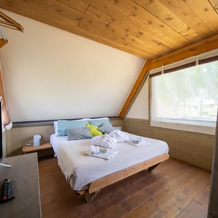 Luxury tent Glamping Gli Etruschi Piombino